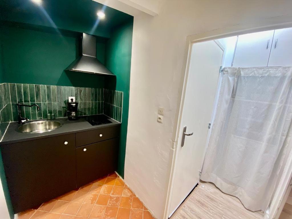 3 Studios Hyeres - Centre Ville Rue Pietonne - Manon Exterior photo